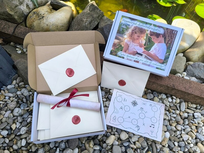 Balíček: Tajná týdenní hra + podložka do Trofast boxu 